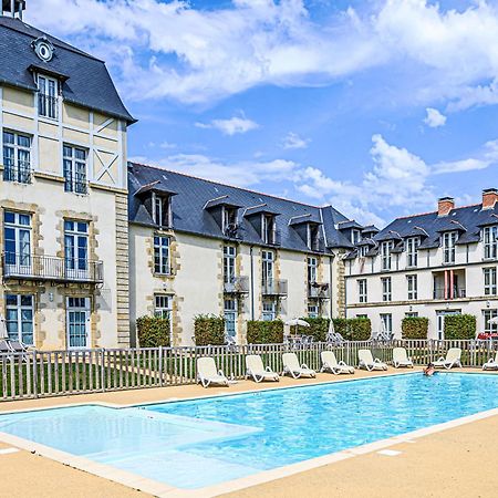 Apartment Le Chateau De Kergonano-13 By Interhome Baden Exterior photo